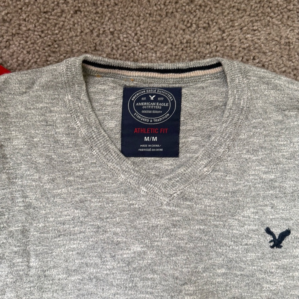Duo American Eagle athletic crew neck sweaters red & grey size medium - Picture 4 of 5
